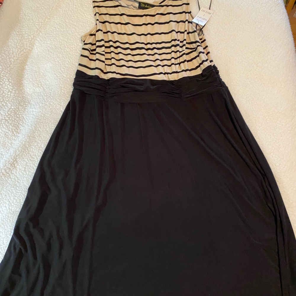 DN Design Cream and Black A-Line Maxi Dress with jacket size 18L
